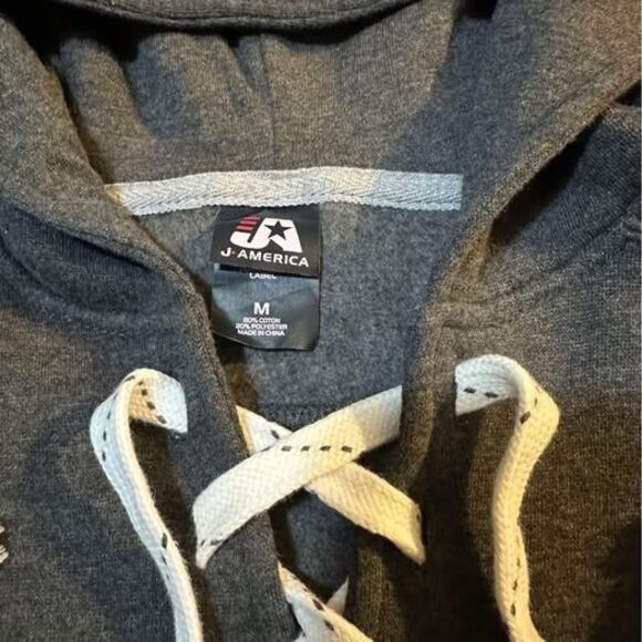 New Ladies Thick Warm Hoodie ‘Girls just wanna have Funds’ (Size: Medium) - Picture 3 of 6